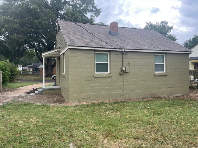 1991 S Dianne Cir in Memphis, TN - Building Photo - Building Photo