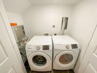 2401 Crawford St photo'