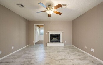 5027 Galina Dr in Las Cruces, NM - Building Photo - Building Photo