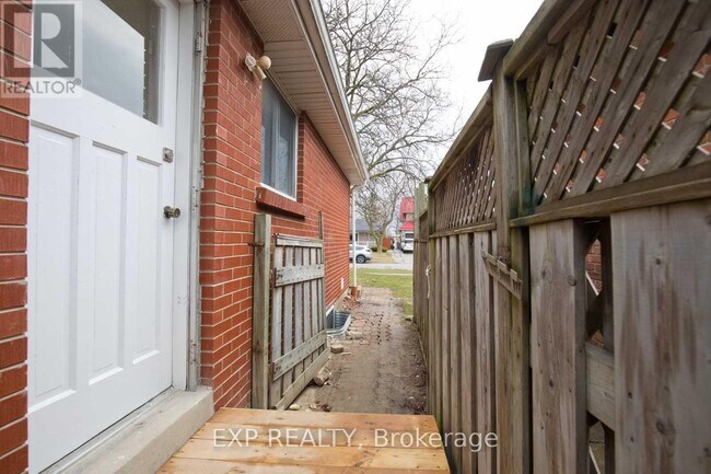 4 Goodwood Rd in Brampton, ON - Building Photo - Building Photo
