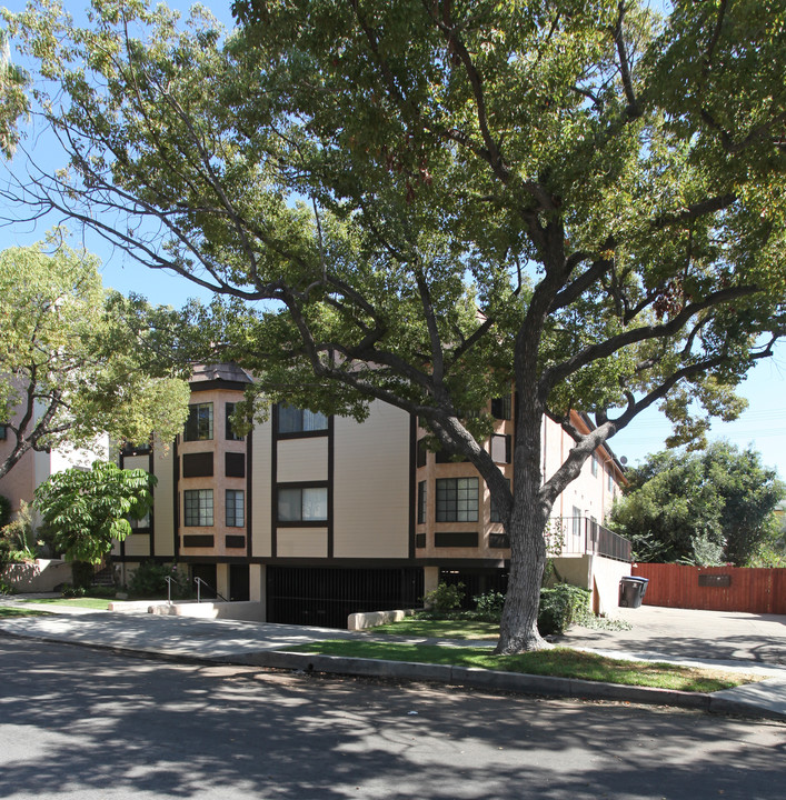 500 E San Jose Ave in Burbank, CA - Foto de edificio