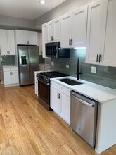 1303 W Flournoy St in Chicago, IL - Building Photo - Building Photo