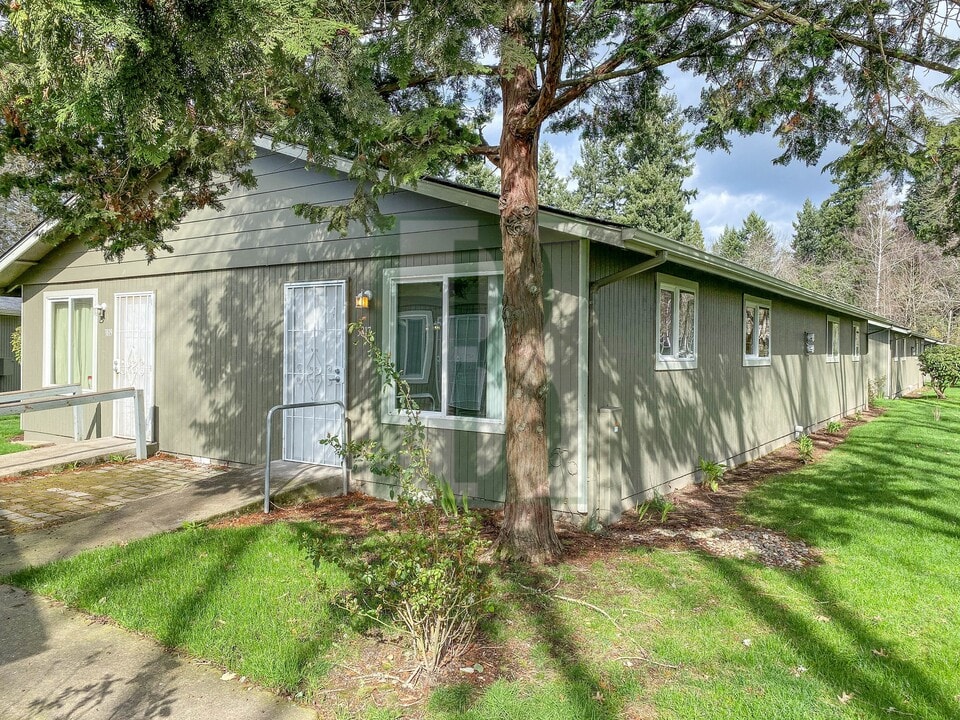 Wayside Apartments in Salem, OR - Foto de edificio