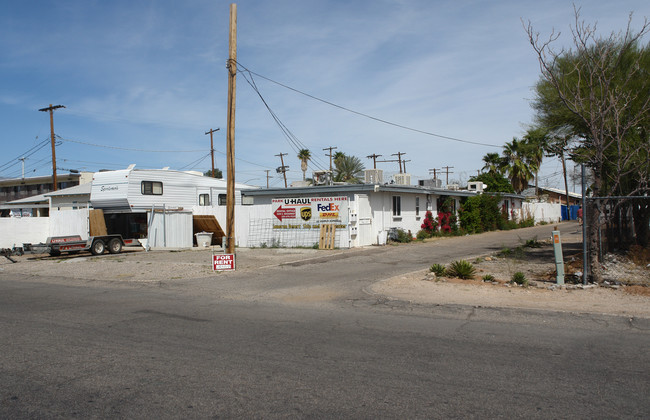 125-131 S Norris Ave in Tucson, AZ - Building Photo - Building Photo