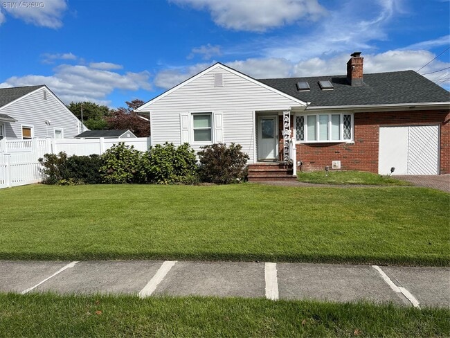 35 Laurel Ct