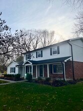 3803 Brunswick Dr in Carmel, IN - Foto de edificio - Building Photo