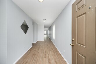 9014 Estes Lks Dr in Baytown, TX - Building Photo - Building Photo