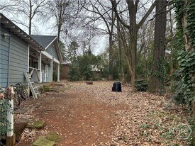 396 Pinecrest Dr in Athens, GA - Building Photo