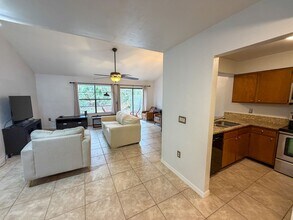 4485 SW 21st Ln in Gainesville, FL - Building Photo - Building Photo