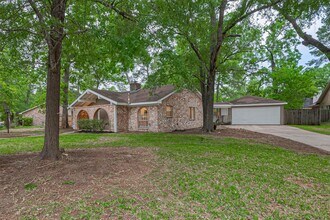 3214 Three Pines Dr in Humble, TX - Building Photo - Building Photo