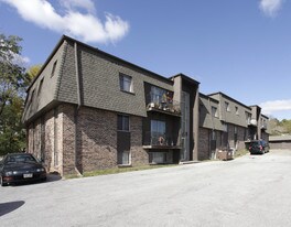 Westland Arms Apartments in Omaha, NE - Building Photo