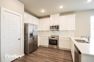 18403 Idyllic Aly in Shenandoah, TX - Building Photo - Building Photo