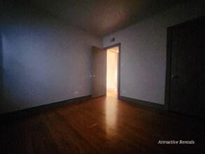 5810 W Erie St, Unit 1 in Chicago, IL - Building Photo - Building Photo