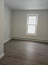 372 Mansion St, Unit 1W in Poughkeepsie, NY - Building Photo - Building Photo