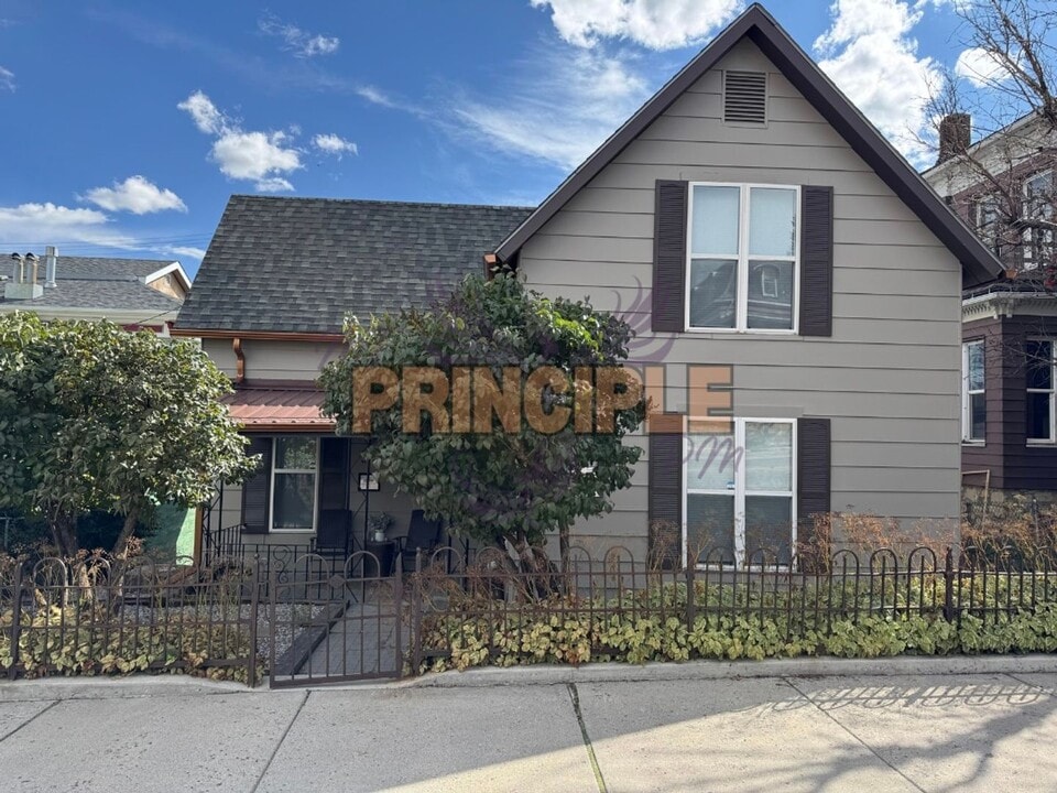 304 W Granite St in Butte, MT - Building Photo