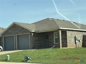 5709 Rustler Dr, Unit 130 in Killeen, TX - Building Photo
