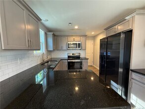 1045 Bombay Dr in Fayetteville, NC - Building Photo - Building Photo