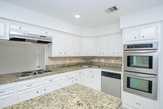 7822 Albin Ln in Houston, TX - Building Photo - Building Photo