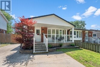 4210 Briarwood Ave in Niagara Falls, ON - Building Photo - Building Photo