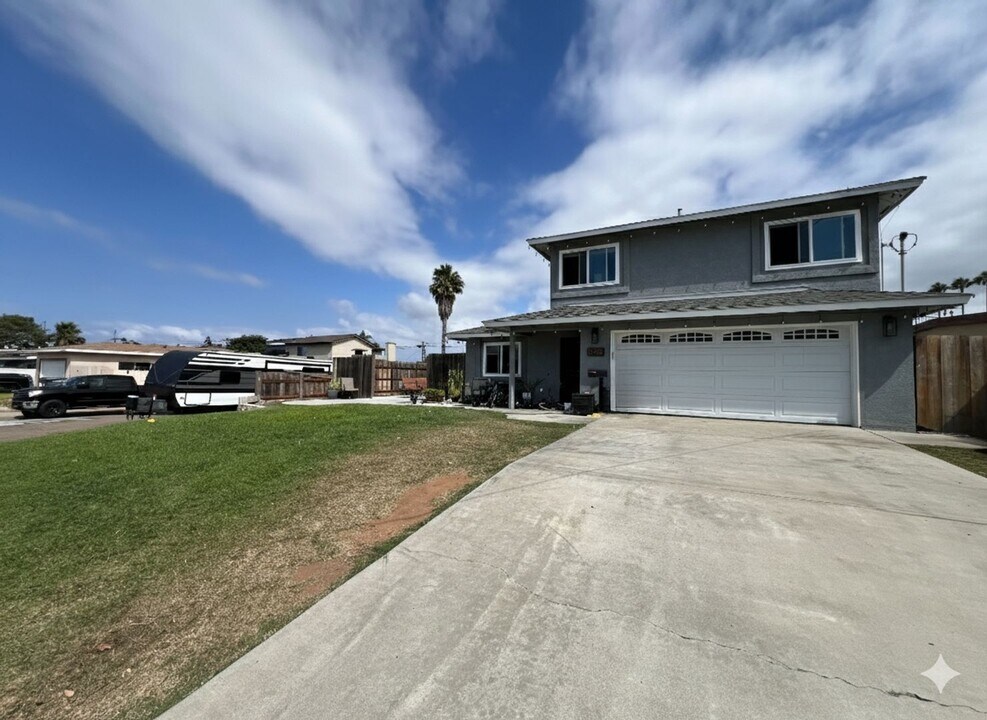 1051 10th St in Imperial Beach, CA - Building Photo