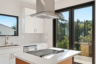 1223 3/4 North Avenue 45 in Los Angeles, CA - Building Photo - Building Photo