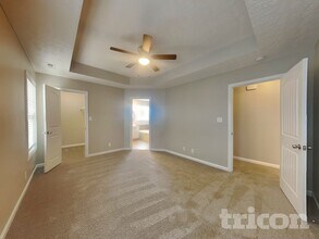 1457 Mutual Dr in Clarksville, TN - Foto de edificio - Building Photo