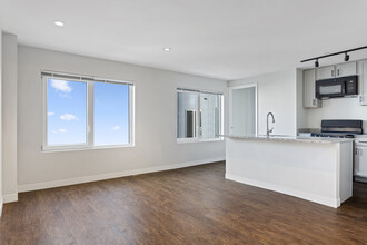 MDL Flats in Washington, DC - Foto de edificio - Building Photo