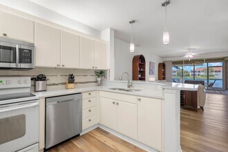 23821 Marbella Bay Rd in Estero, FL - Foto de edificio - Building Photo