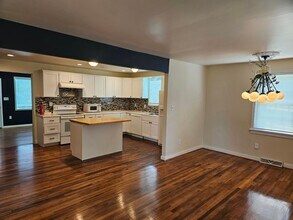 1519 Fort Hill Dr in Richmond, VA - Building Photo - Building Photo