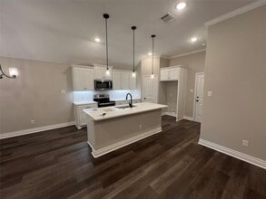 702 Tippit Ln in Greenville, TX - Foto de edificio - Building Photo