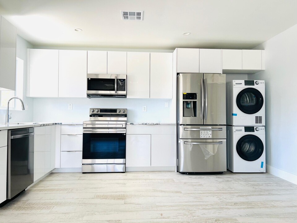 206 SE 1st Ave in Delray Beach, FL - Building Photo