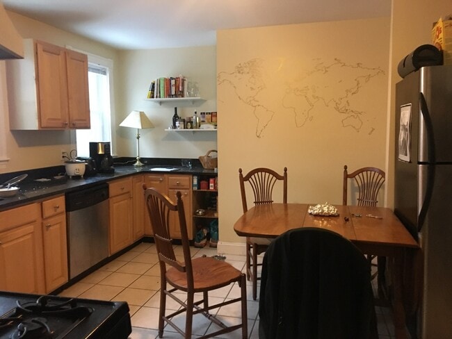 91 Wallingford Rd, Unit 1 in Boston, MA - Building Photo - Building Photo