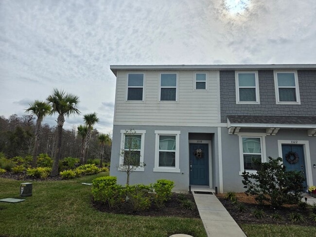 property at 3318 Composition St