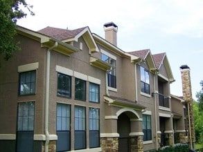 Villas of Vista Ridge in Lewisville, TX - Foto de edificio - Building Photo
