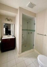 1860 Commonwealth Ave, Unit 1 in Boston, MA - Building Photo - Building Photo