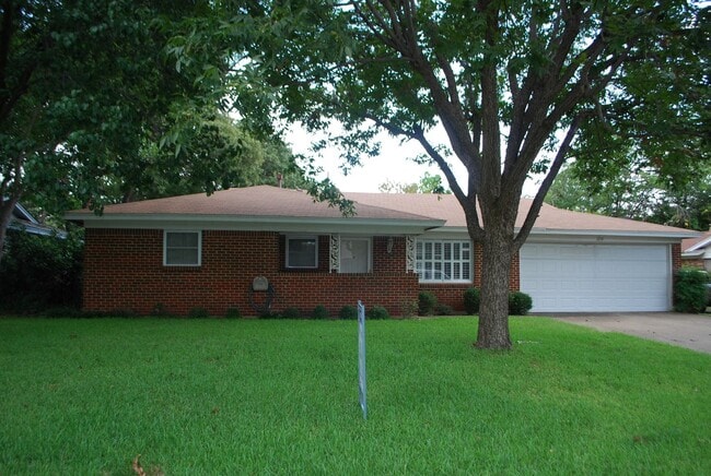 property at 120 Sunnyvale Terrace