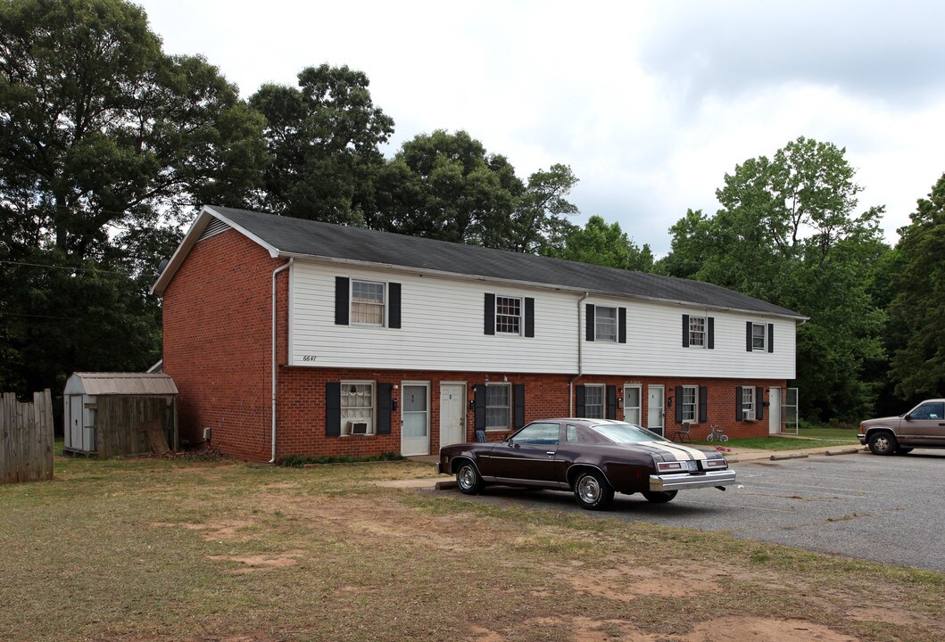 Derita Apartments in Charlotte, NC - Building Photo