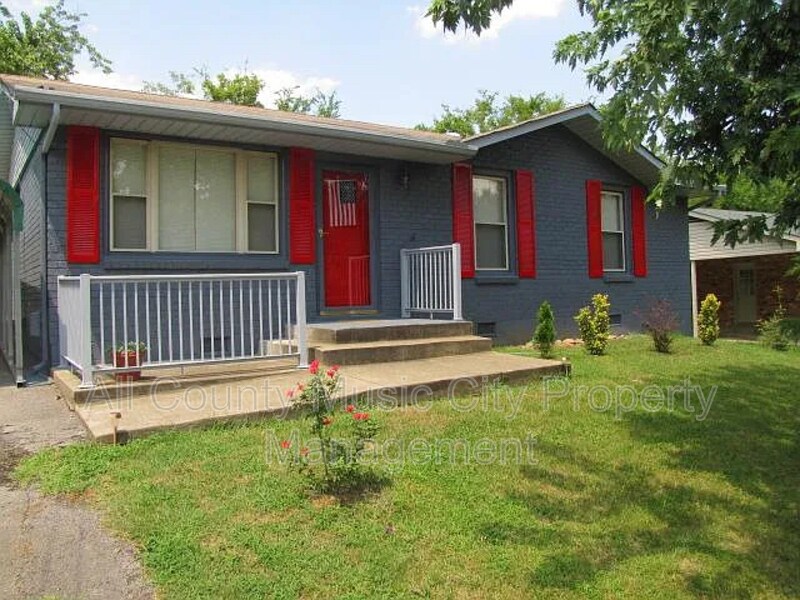 116 Woodridge Dr in Hendersonville, TN - Building Photo