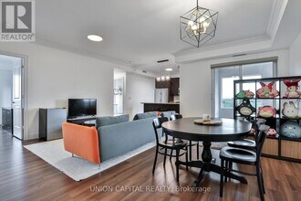 9255 Jane St in Vaughan, ON - Building Photo - Building Photo