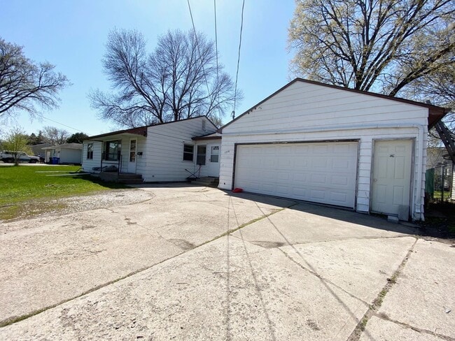 1236 11th St N in Fargo, ND - Building Photo - Building Photo