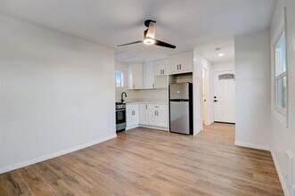 902 9th St in Imperial Beach, CA - Building Photo - Building Photo