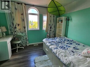 983 Peach Blossom Crescent in Windsor, ON - Building Photo - Building Photo