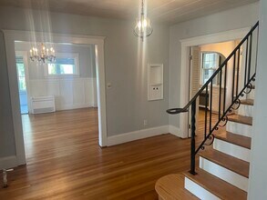 26 Lawrence Rd in Swampscott, MA - Building Photo - Building Photo