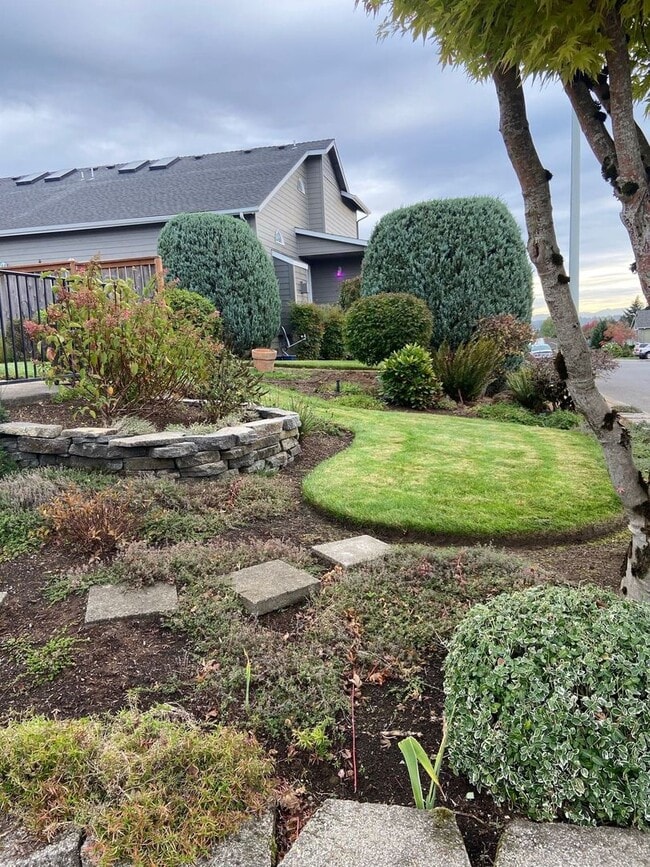 5482-5486 Monterey Dr SE in Salem, OR - Building Photo - Building Photo