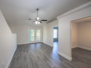 1801 Riverside Ave in North Fort Myers, FL - Building Photo - Building Photo