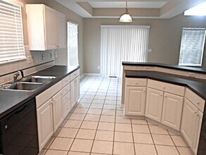 6185 Champions Dr in Westerville, OH - Building Photo - Building Photo