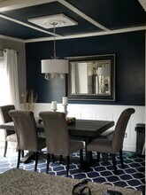 210 Heritage Ln in Carmel, IN - Foto de edificio - Building Photo