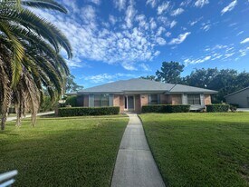 3657 Cathedral Cove Rd in Jacksonville, FL - Building Photo
