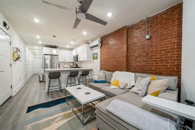 property at 1028 Hudson St