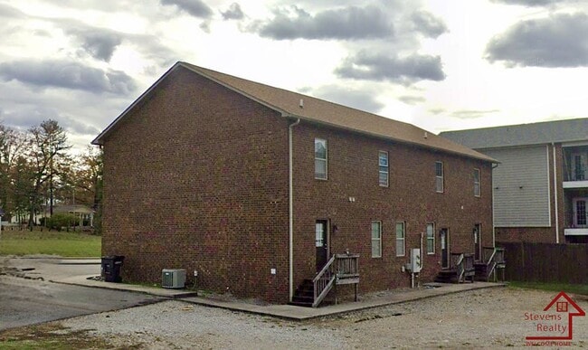 540 W Stevens St in Cookeville, TN - Building Photo - Building Photo